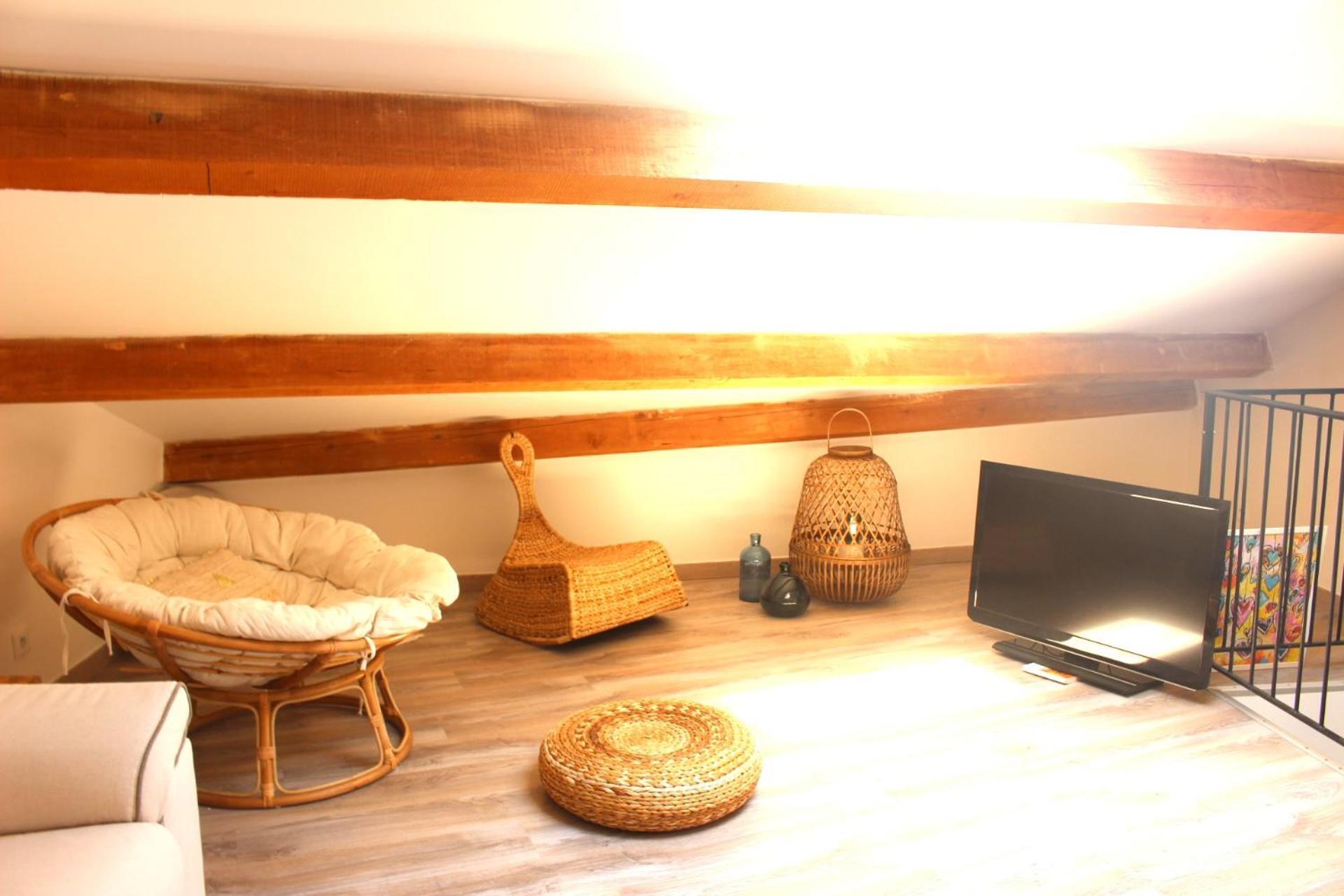 Joli Appartement Avec Balcon Au Coeur De Forcalquier Εξωτερικό φωτογραφία